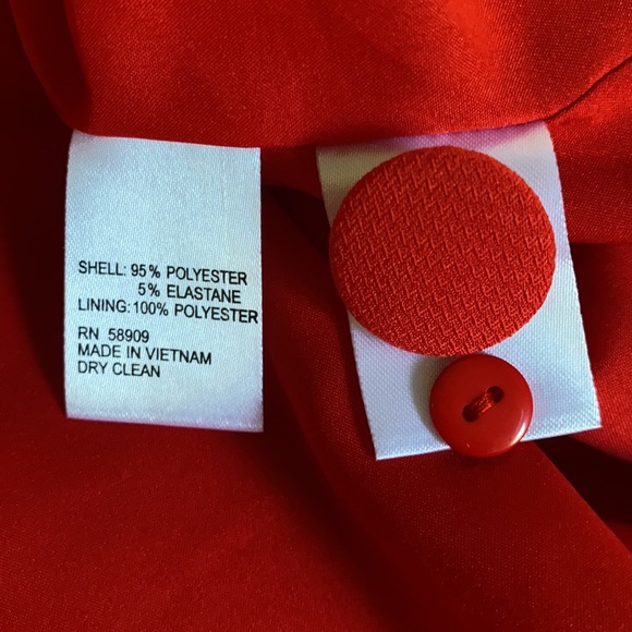 Alex Marie
Arielle Short Sleeve V-Neck Tie Front Romper Dress. - Picture 8 of 12